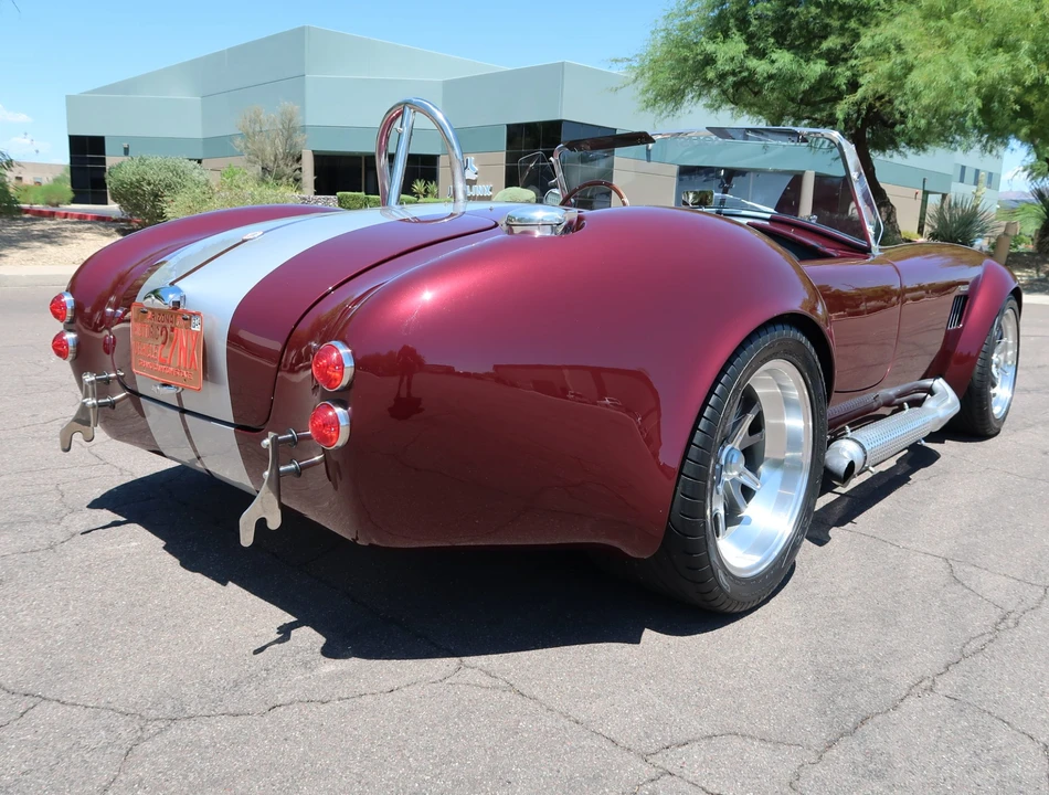 Shelby Cobra Replica - Image 17 of 31