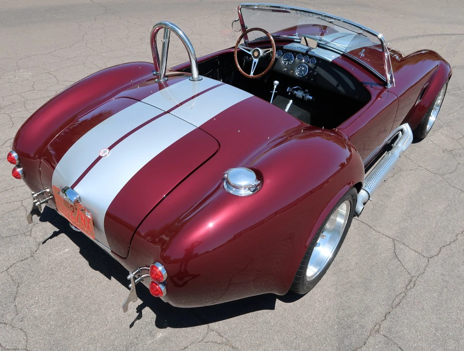 Shelby Cobra Replica - Image 15 of 31