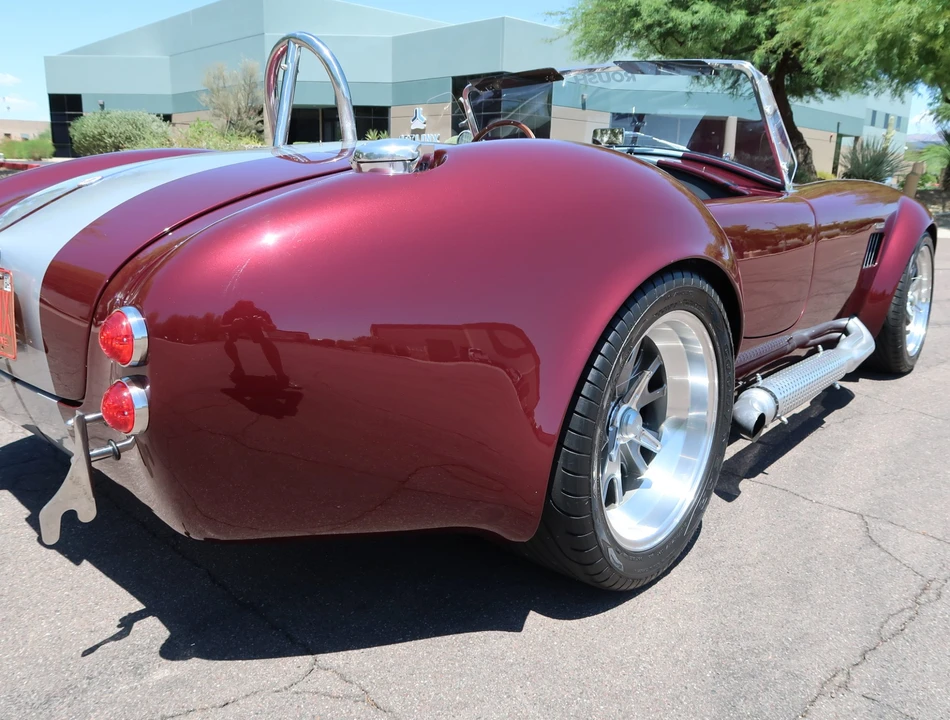 Shelby Cobra Replica - Image 18 of 31