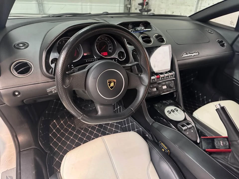 2010 Lamborghini Gallardo LP550-2 - Image 7 of 10