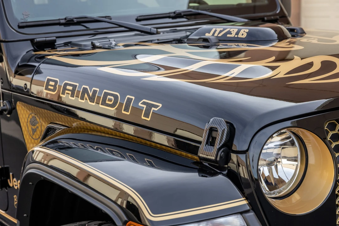 2023 Jeep JT Gladiator - Image 14 of 31