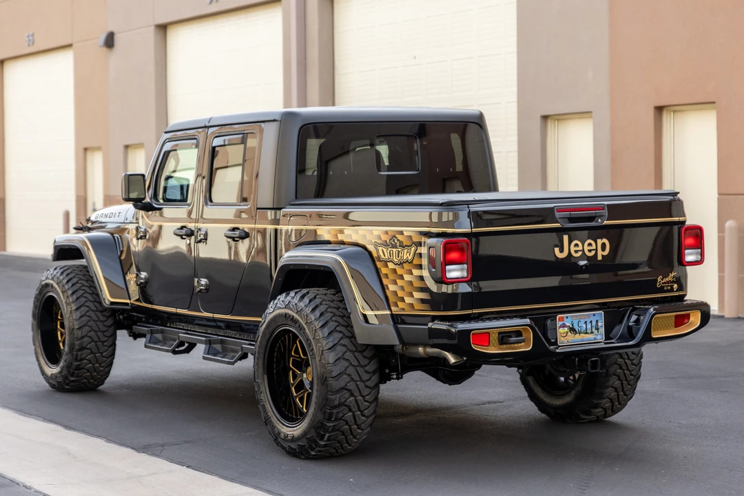2023 Jeep JT Gladiator - Image 8 of 31