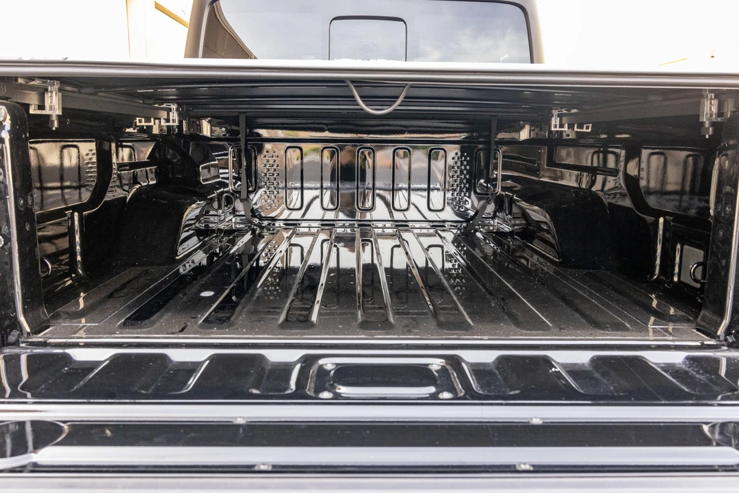 2023 Jeep JT Gladiator - Image 29 of 31