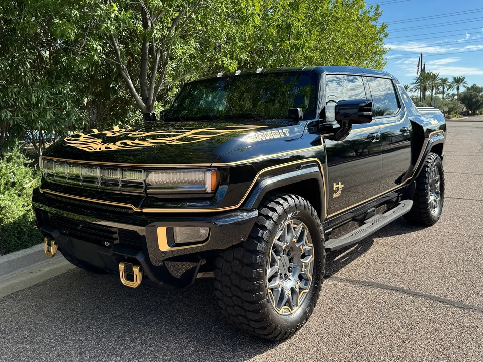 2024 GMC Hummer EV - Image 3 of 31
