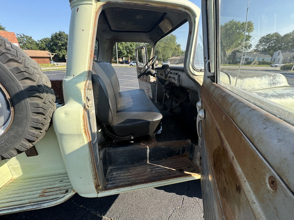 1958 Chevrolet Task Force - Image 13 of 31