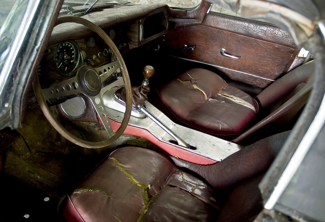 1963 Jaguar E-Type Series 1 - Image 5 of 6