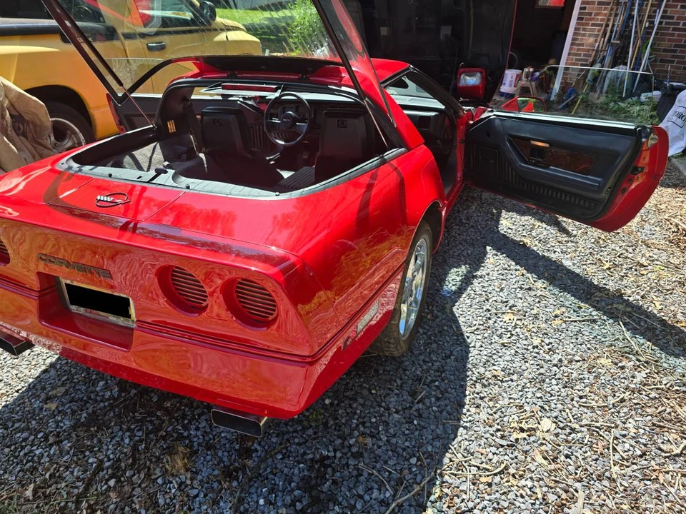 1985 Chevrolet Corvette C4 - Image 4 of 7