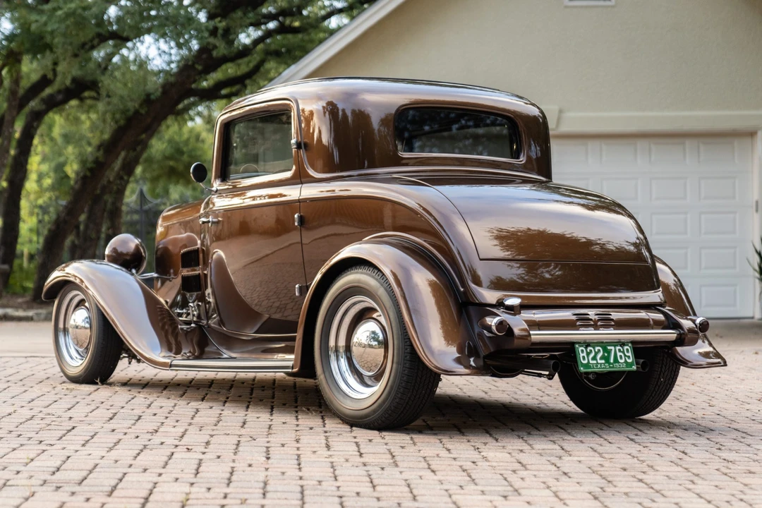 Ford Hot Rod - Image 8 of 31