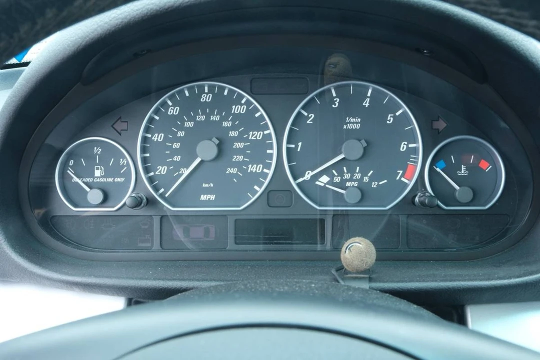 2004 BMW E46 330i & 330Ci - Image 17 of 23