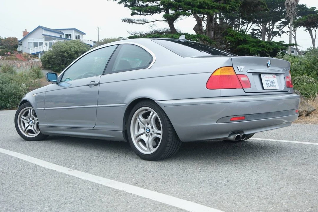 2004 BMW E46 330i & 330Ci - Image 7 of 23