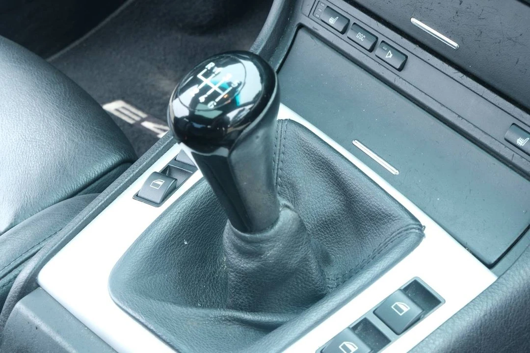 2004 BMW E46 330i & 330Ci - Image 20 of 23