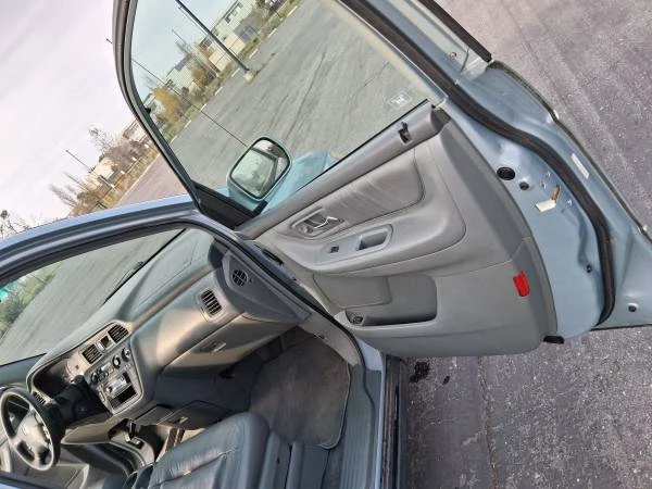 2003 Honda Odyssey - Image 15 of 18
