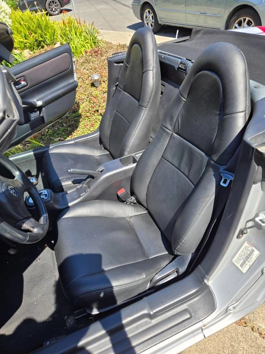 2003 Toyota MR2 Spyder/MR-S - Image 3 of 3
