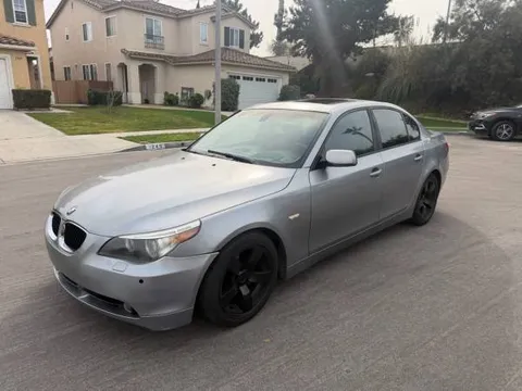 2004 BMW 525i