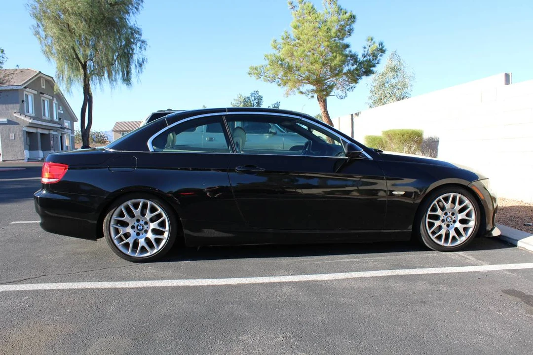 2007 BMW E93 3 Series Convertible - Image 11 of 24