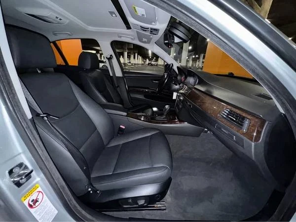2009 BMW E90 3 Series Sedan - Image 9 of 13