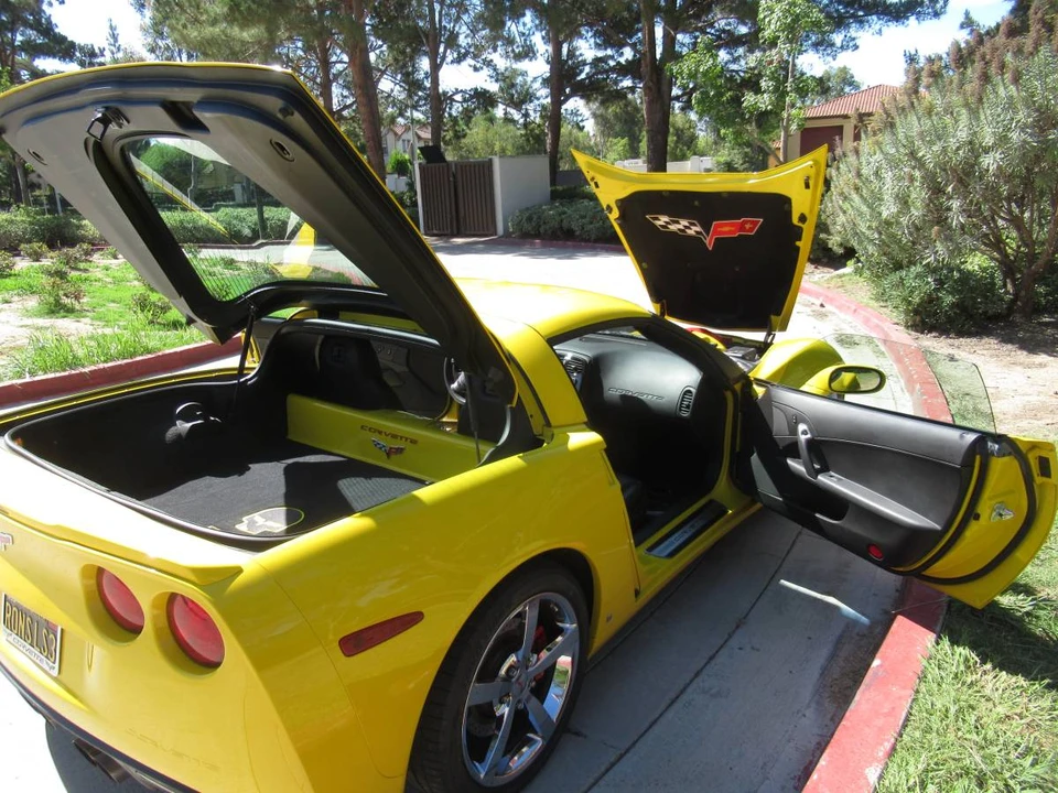 2009 Chevrolet Corvette C6 - Image 20 of 24