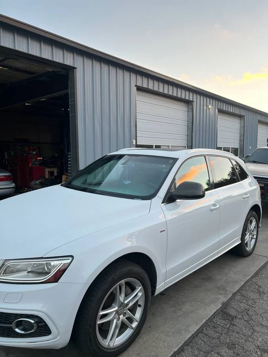 2015 Audi 8R Q5 - Image 2 of 8