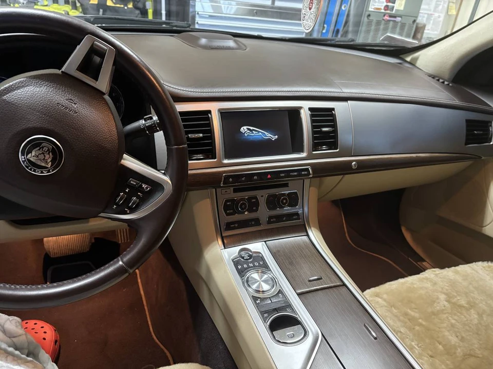 2015 Jaguar X250 XF - Image 8 of 9