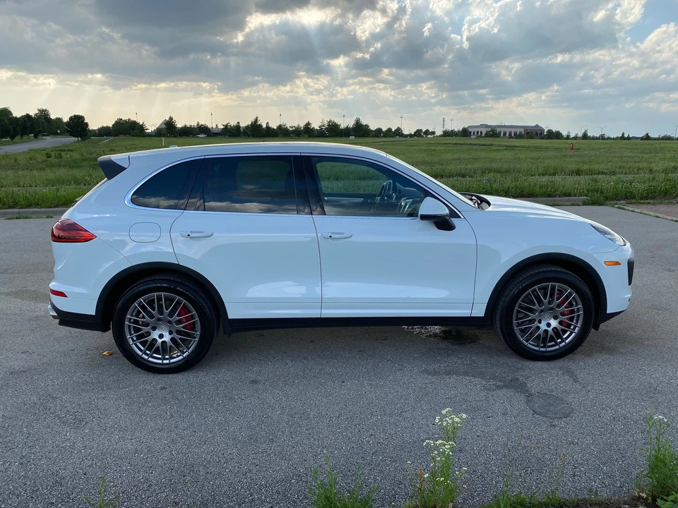 2015 Porsche 958 Cayenne Turbo - Image 5 of 21