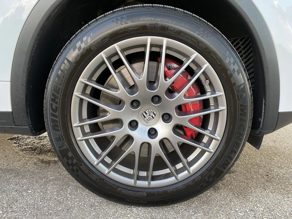 2015 Porsche 958 Cayenne Turbo - Image 7 of 21