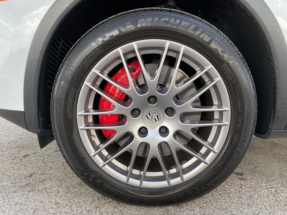 2015 Porsche 958 Cayenne Turbo - Image 8 of 21