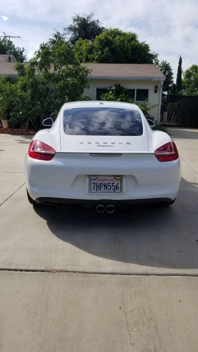 2015 Porsche 981 Cayman - Image 2 of 10