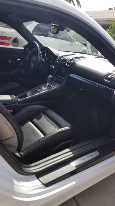 2015 Porsche 981 Cayman - Image 5 of 10
