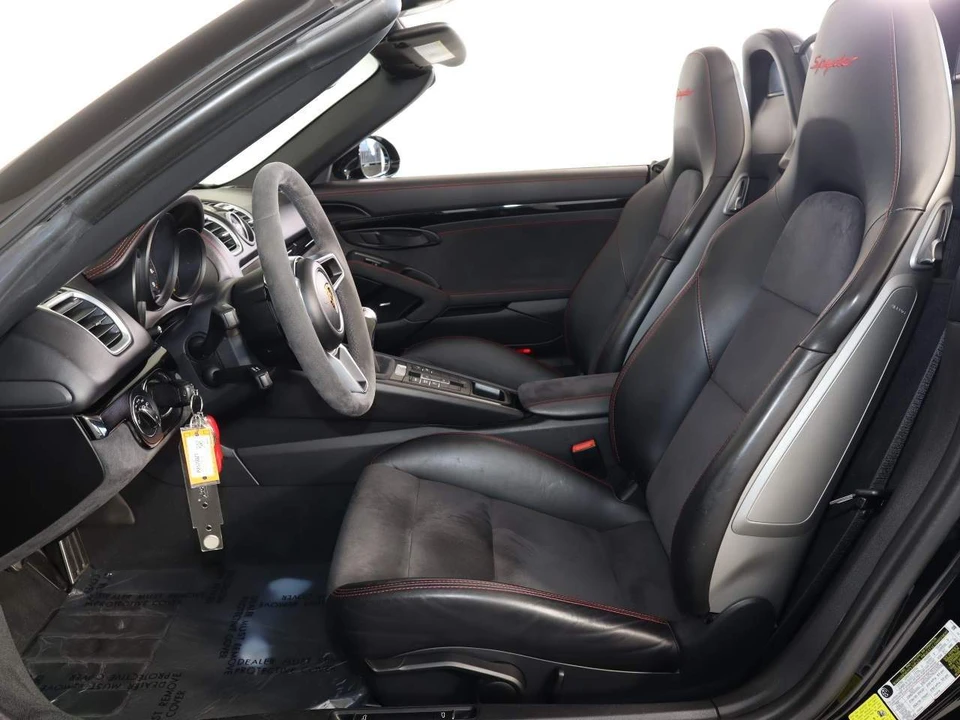 2016 Porsche 981 Boxster Spyder - Image 5 of 12