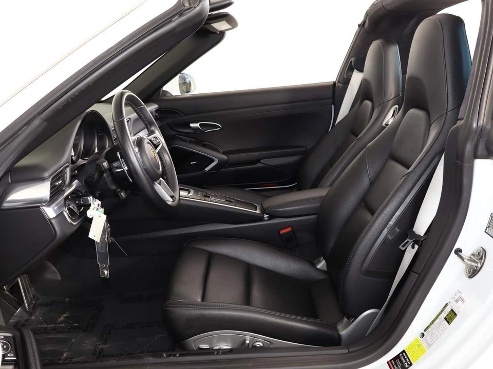 2019 Porsche 991 Targa 4 & 4S - Image 7 of 8