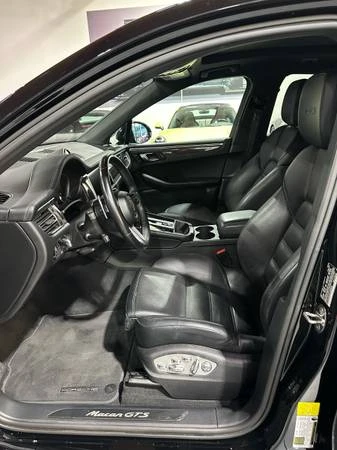 2023 Porsche Macan GTS - Image 12 of 21