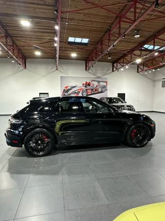 2023 Porsche Macan GTS - Image 9 of 21