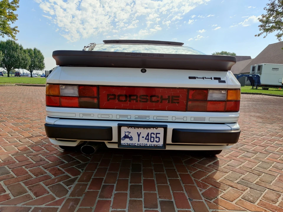 1989 Porsche 944 S2 - Image 5 of 28