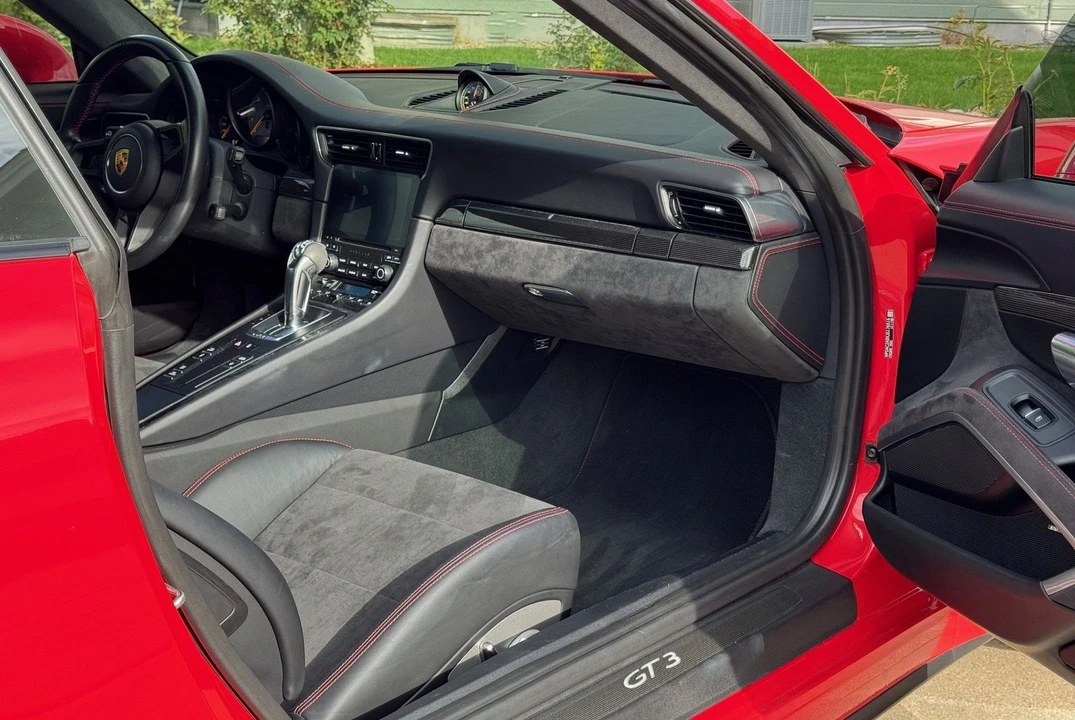 2018 Porsche 991 GT3 - Image 15 of 18