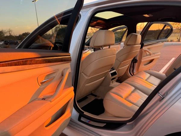 2013 BMW E28 5 Series - Image 9 of 21