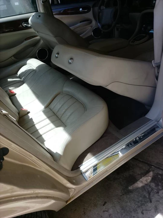 2000 Jaguar X308 XJ - Image 4 of 7