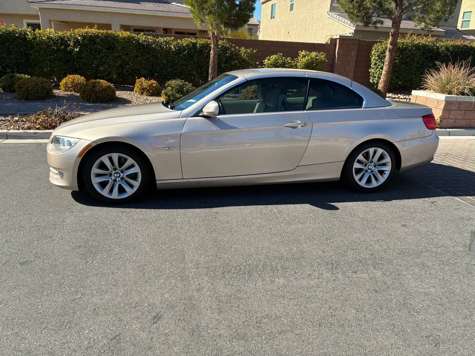 2013 BMW E93 3 Series Convertible - Image 3 of 11