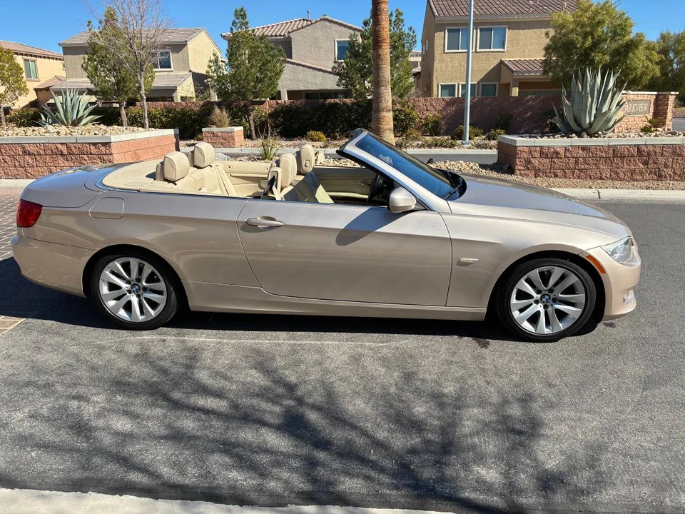 2013 BMW E93 3 Series Convertible - Image 2 of 11