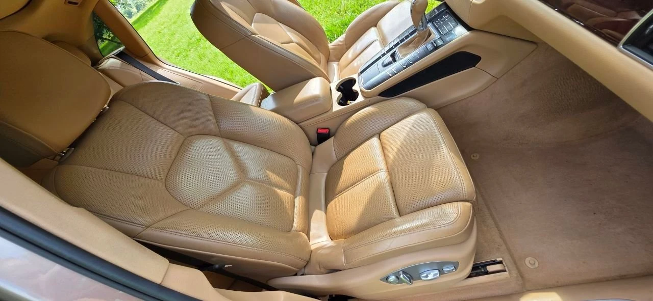 2016 Porsche Macan S - Image 12 of 18