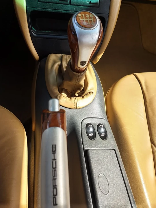 1999 Porsche 996 Carrera - Image 26 of 31