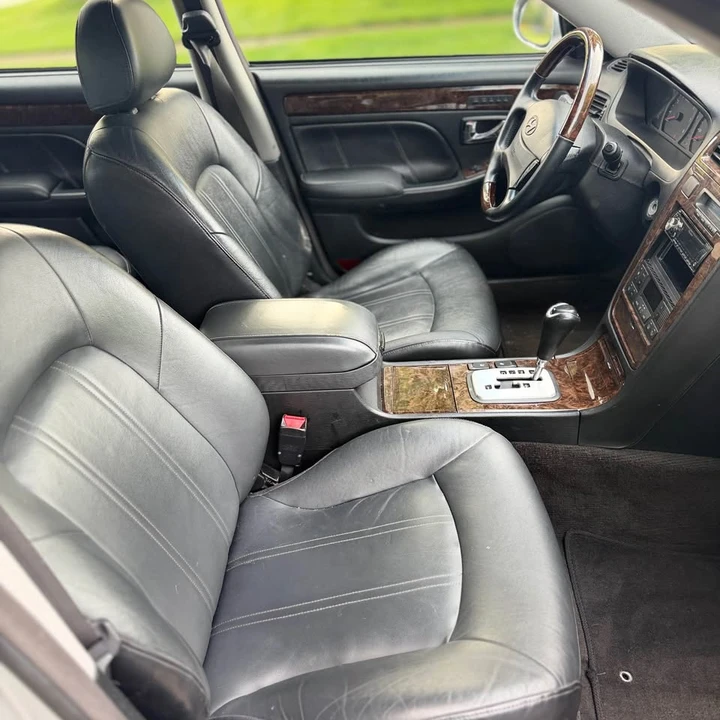 Hyundai Azera - Image 4 of 10