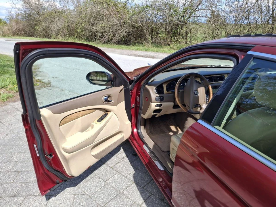 2005 Jaguar S-Type 2nd Gen - Image 7 of 14