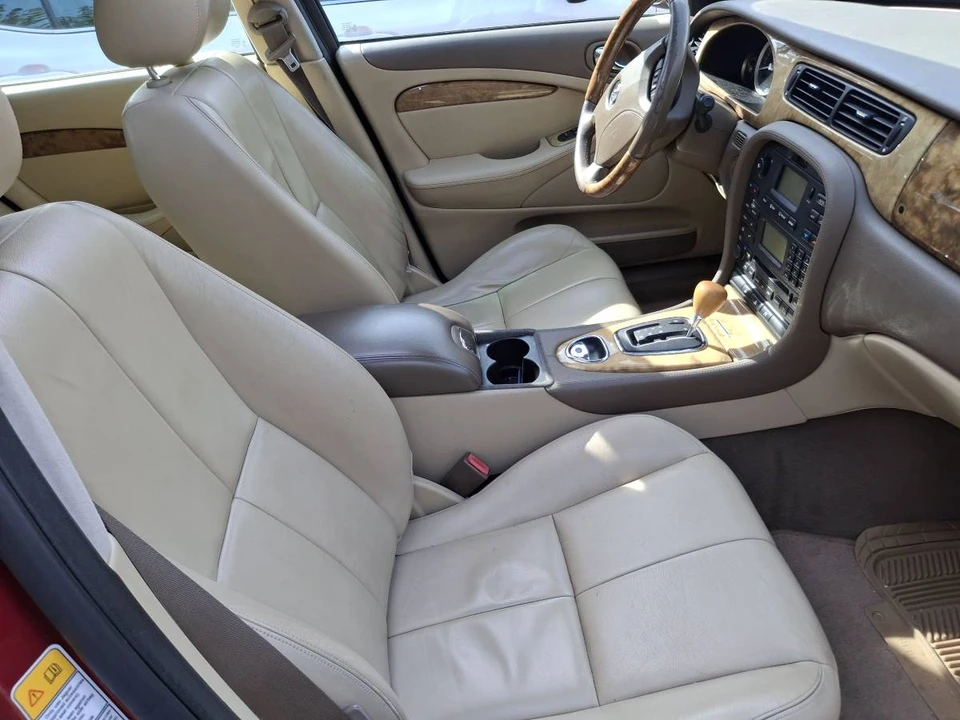 2005 Jaguar S-Type 2nd Gen - Image 11 of 14