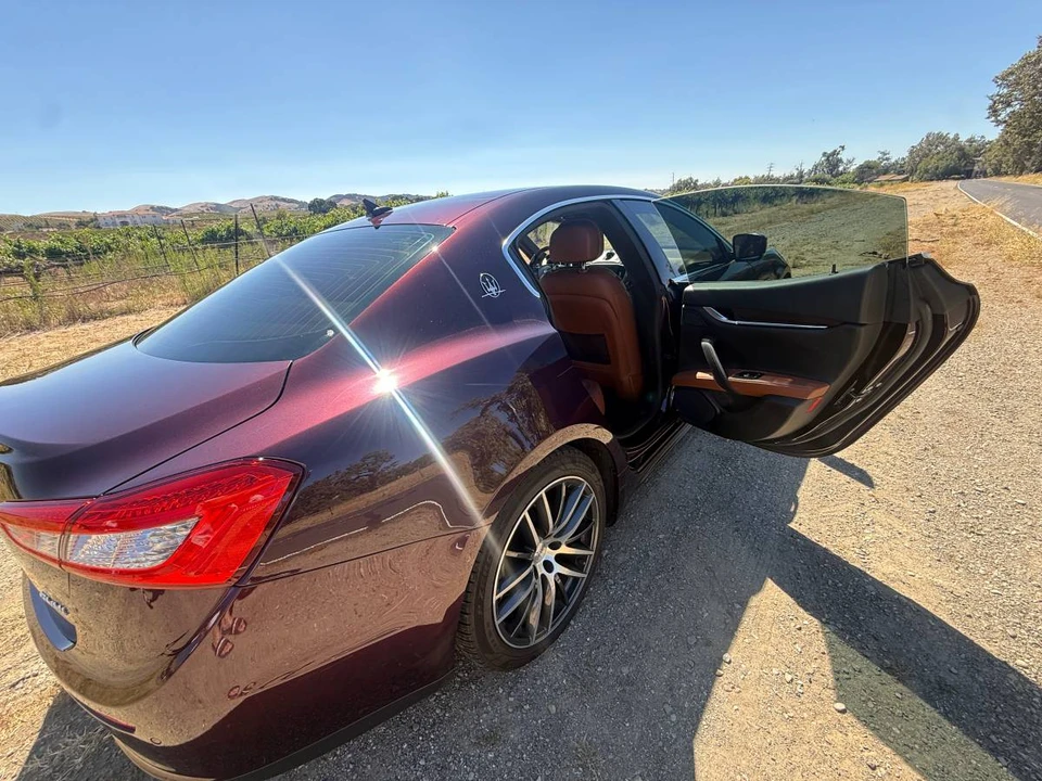2014 Maserati Ghibli 3rd Gen - Image 18 of 21