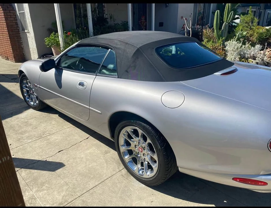 2002 Jaguar X100 XKR - Image 3 of 10