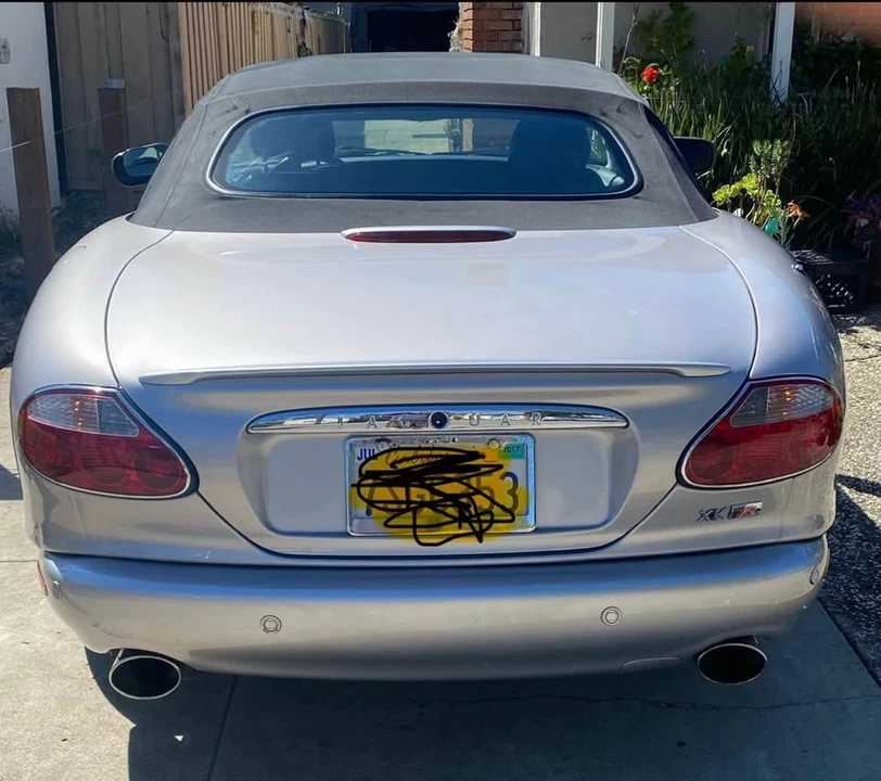2002 Jaguar X100 XKR - Image 2 of 10