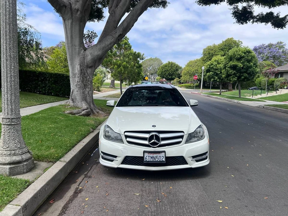 2012 Mercedes-Benz W204 C-Class - Image 8 of 24