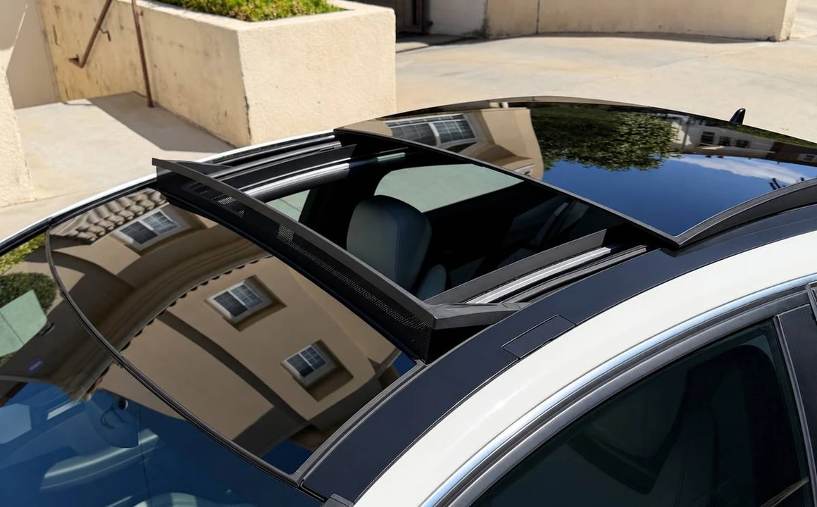 2012 Mercedes-Benz W204 C-Class - Image 10 of 24