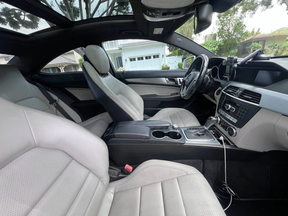 2012 Mercedes-Benz W204 C-Class - Image 16 of 24