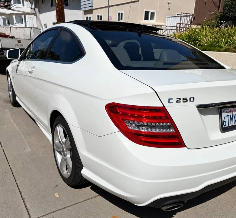 2012 Mercedes-Benz W204 C-Class - Image 23 of 24